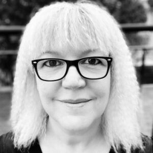 HÉLÈNE DEBREMME